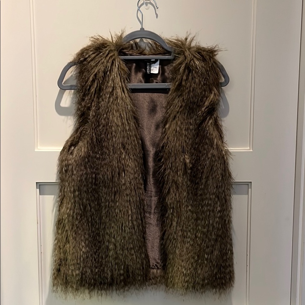 HM women's Faux Fur Vest in Brown - size 6